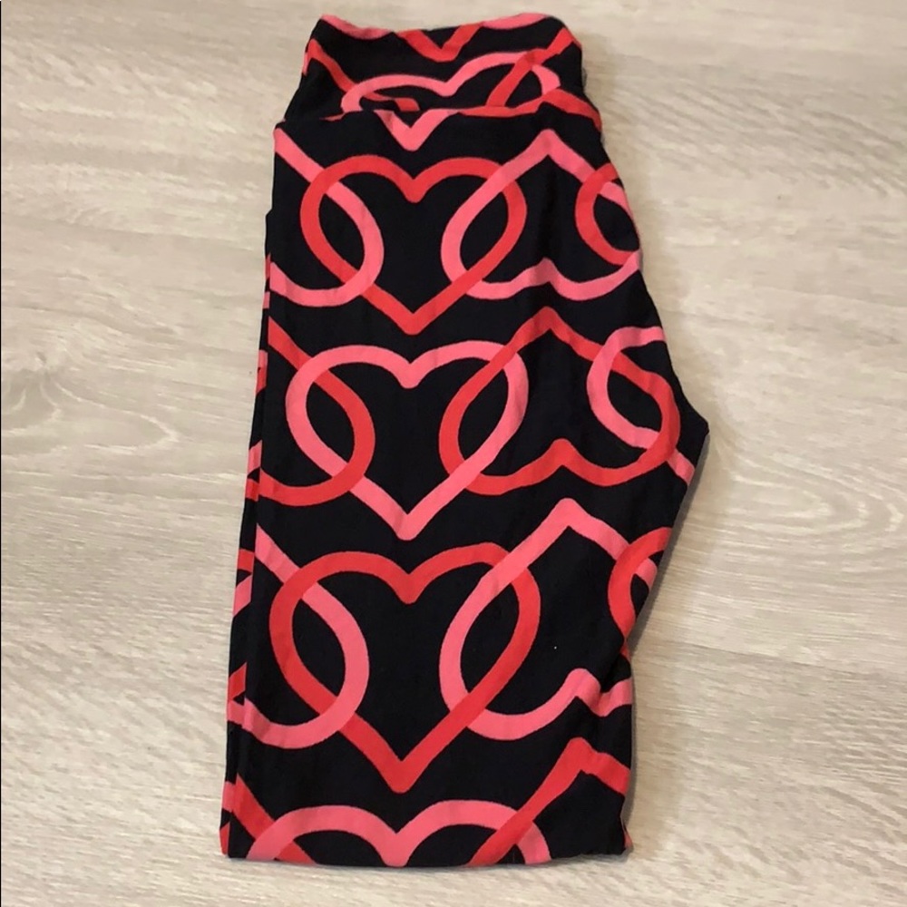 LuLaRoe Valentine’s OS Leggings
